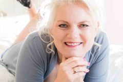 woman in blue jumper for Boudoir Photograph Lincolnshire
