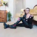 MATURE BOUDOIR PHOTOSHOOT NEAR ME WOMAN SAT ON FLOOR